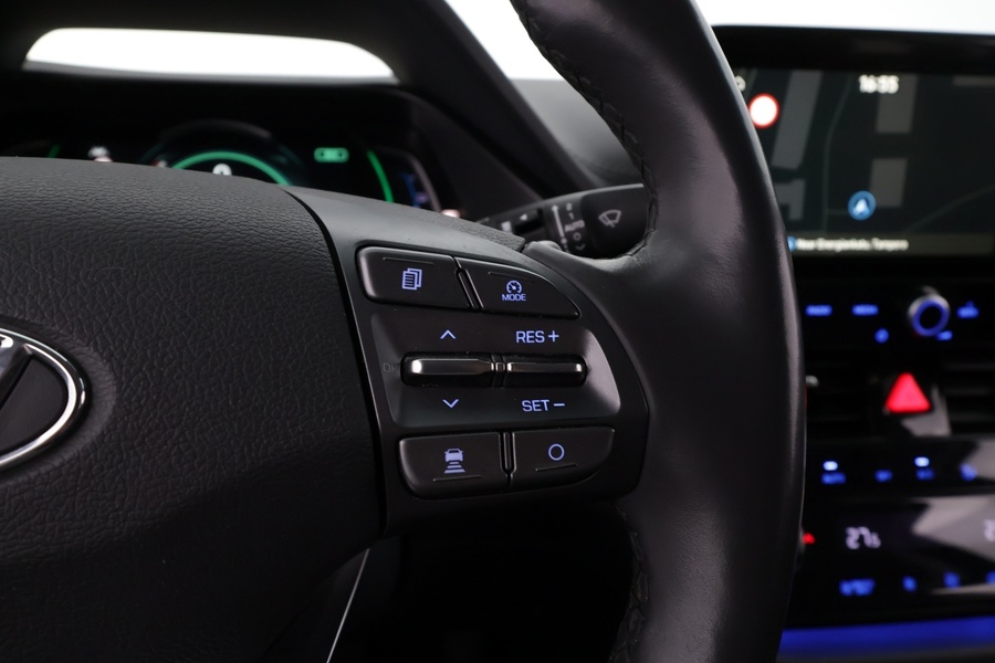 Hyundai IONIQ plug-in vaihtoauto