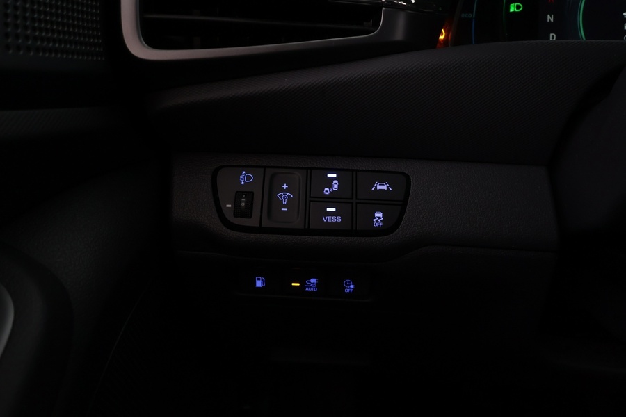 Hyundai IONIQ plug-in vaihtoauto