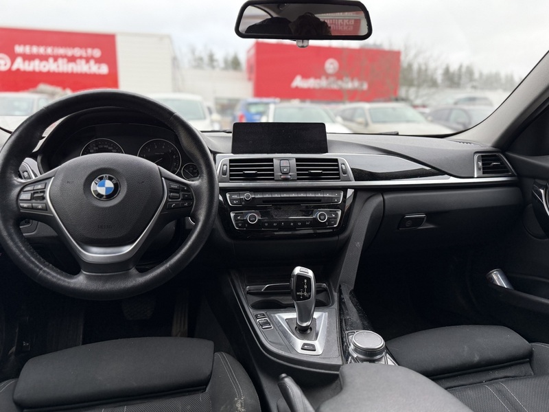 BMW 330 vaihtoauto