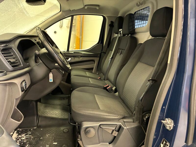 Ford Transit Custom vaihtoauto