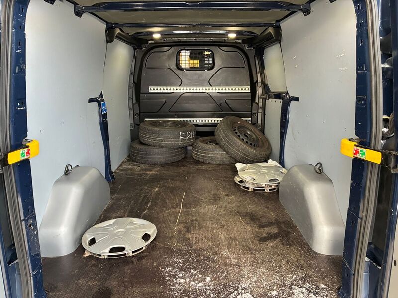 Ford Transit Custom vaihtoauto