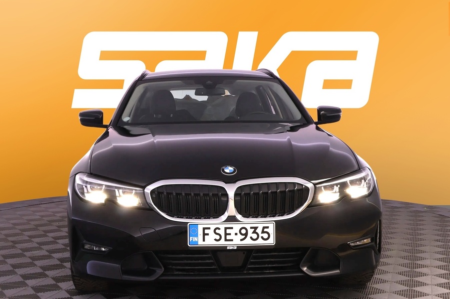 BMW 330 vaihtoauto