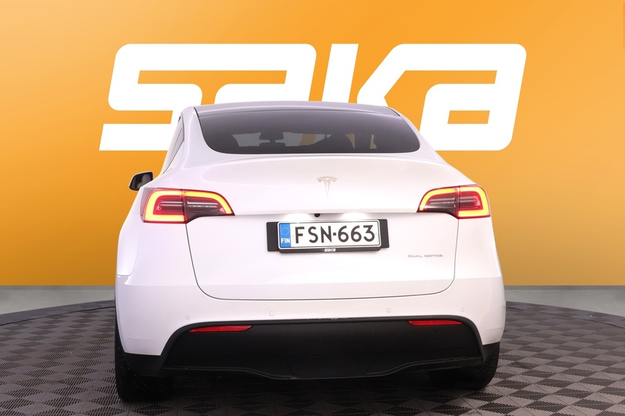 Tesla Model Y vaihtoauto