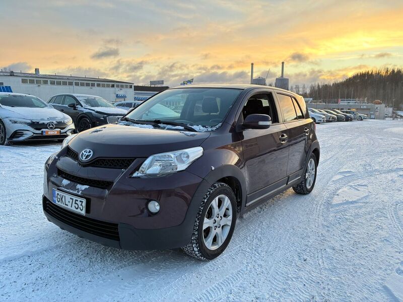 Toyota Urban Cruiser vaihtoauto