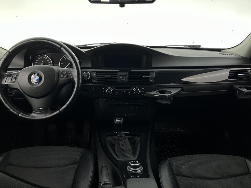 BMW 320 vaihtoauto