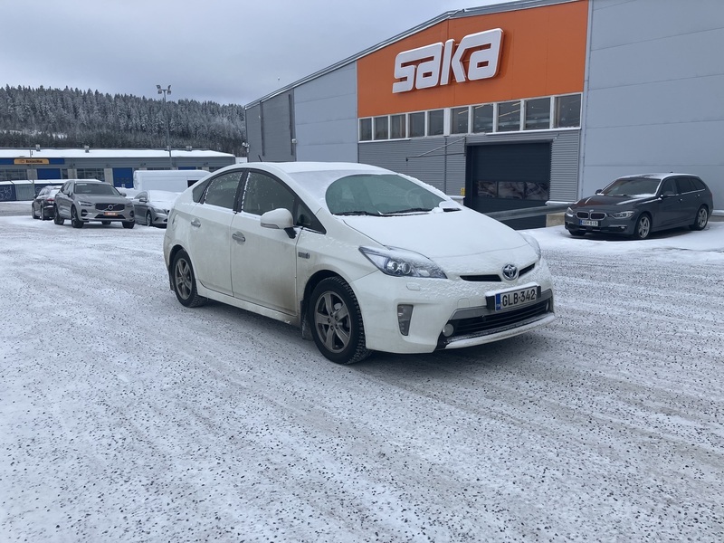 Toyota Prius Plug-in vaihtoauto