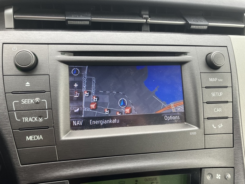 Toyota Prius Plug-in vaihtoauto