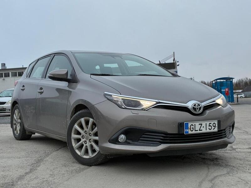 Toyota Auris vaihtoauto