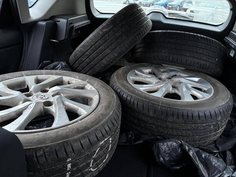 Toyota Auris vaihtoauto