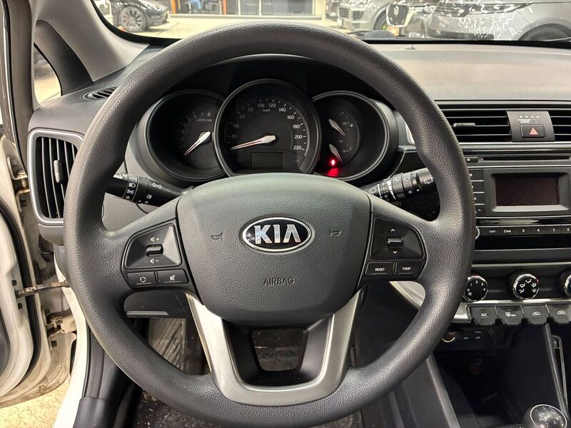 Kia Rio vaihtoauto