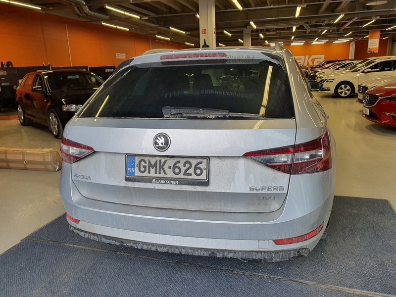 Skoda Superb vaihtoauto