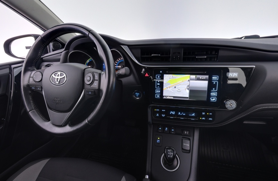 Toyota Auris vaihtoauto