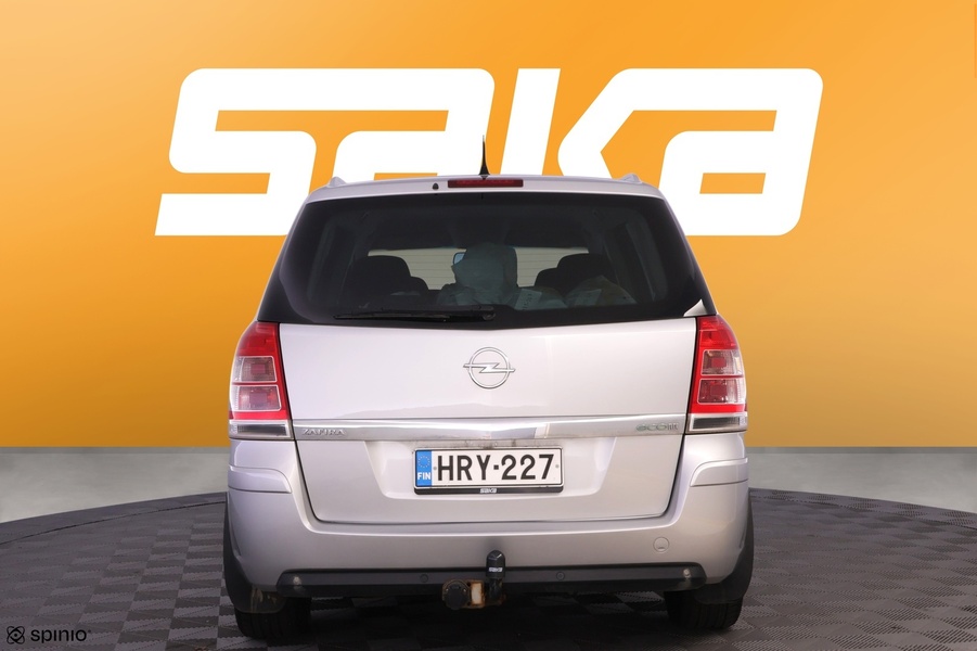 Opel Zafira vaihtoauto