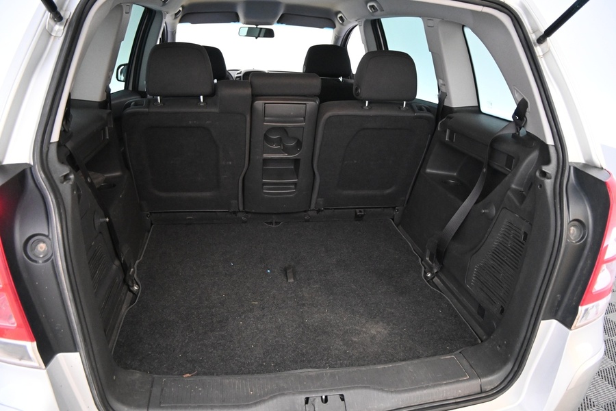 Opel Zafira vaihtoauto