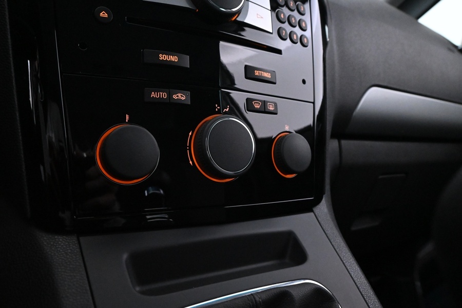 Opel Zafira vaihtoauto