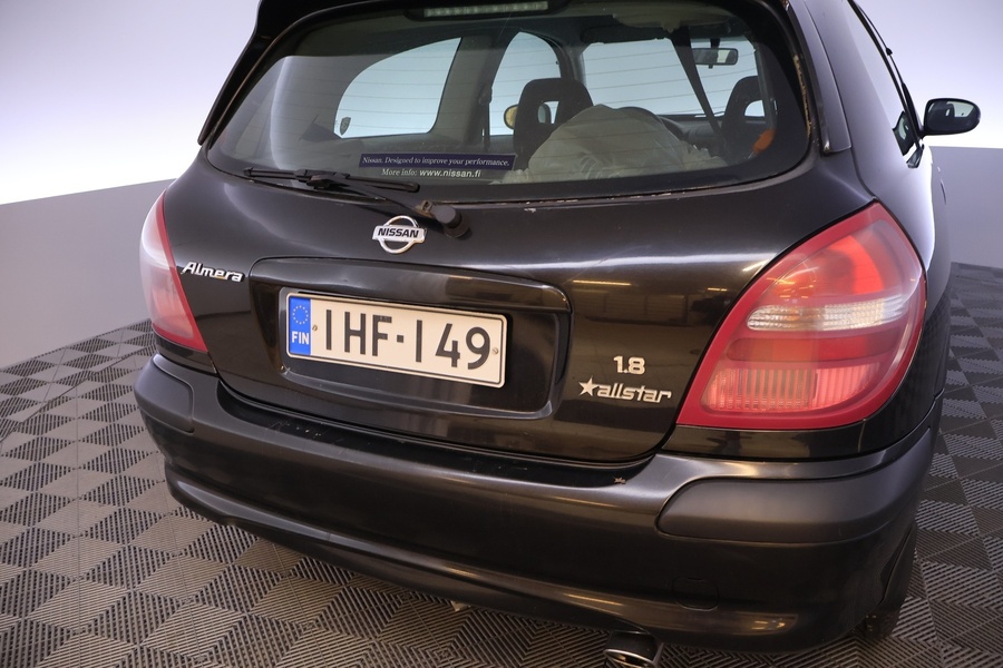 Nissan Almera vaihtoauto