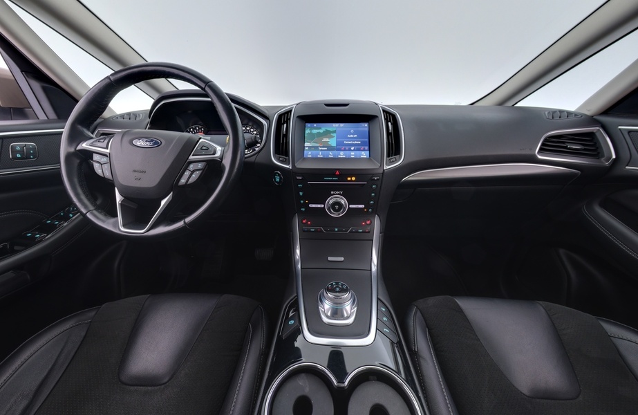 Ford S-MAX vaihtoauto