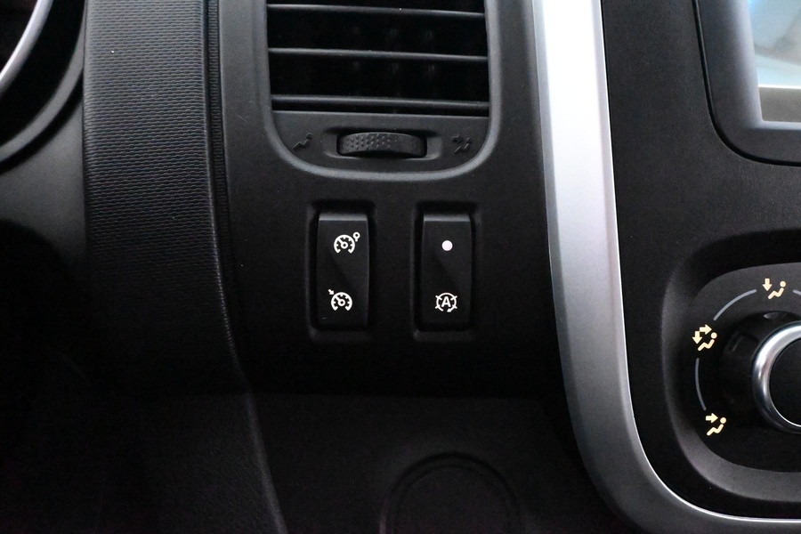 Renault Trafic vaihtoauto