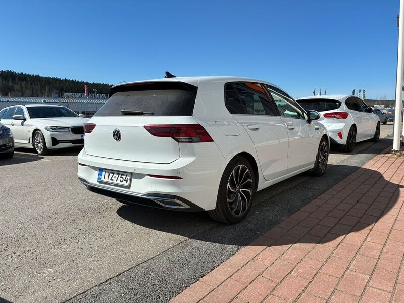 Volkswagen Golf vaihtoauto