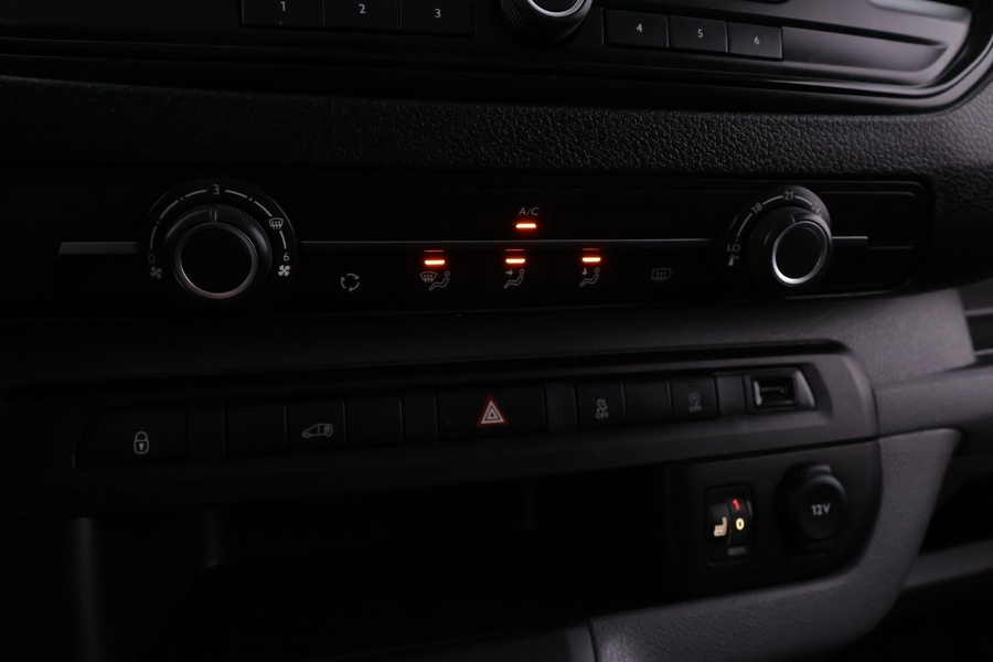 Opel Vivaro vaihtoauto