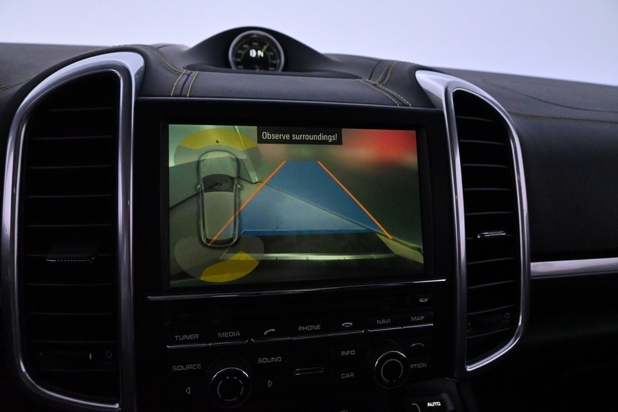 Porsche Cayenne vaihtoauto