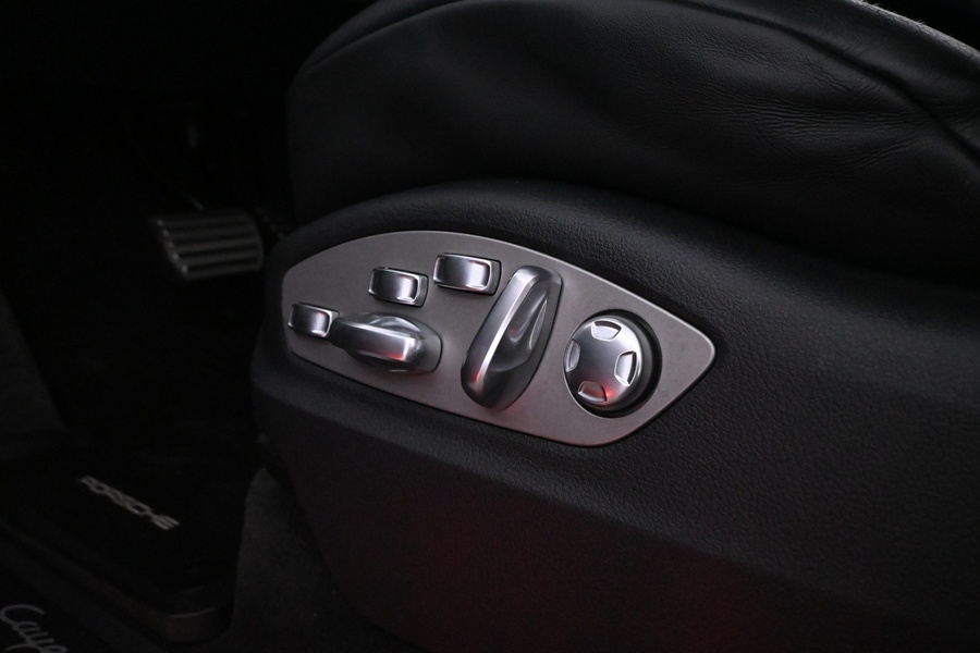 Porsche Cayenne vaihtoauto