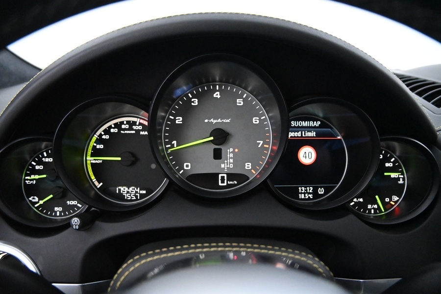 Porsche Cayenne vaihtoauto