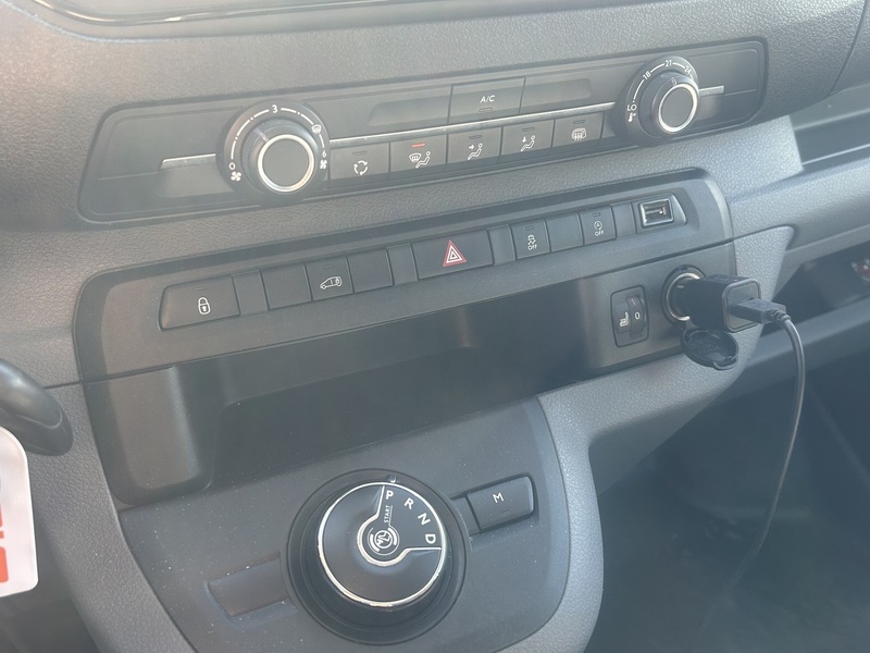 Opel Vivaro vaihtoauto