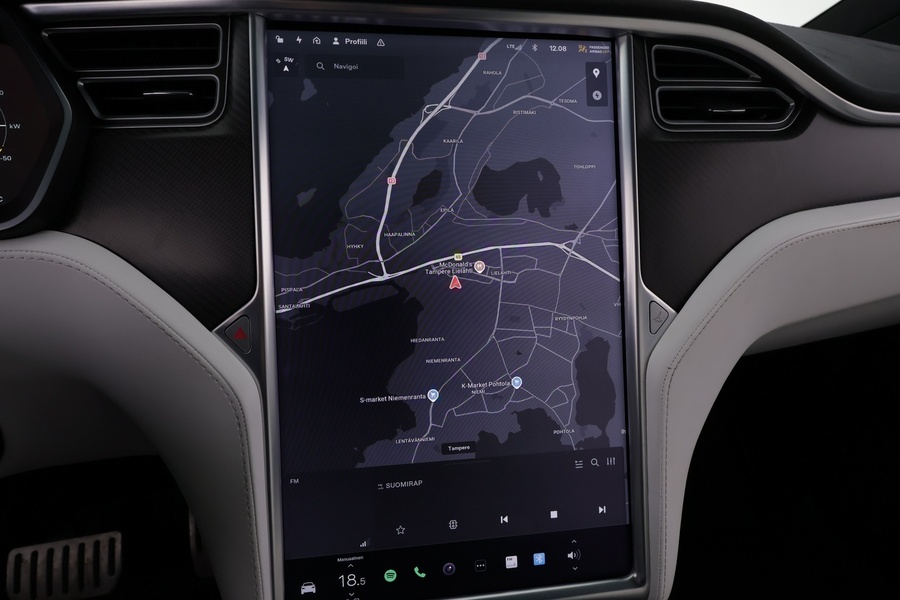 Tesla Model X vaihtoauto