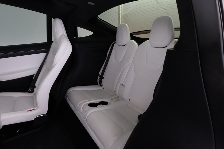 Tesla Model X vaihtoauto