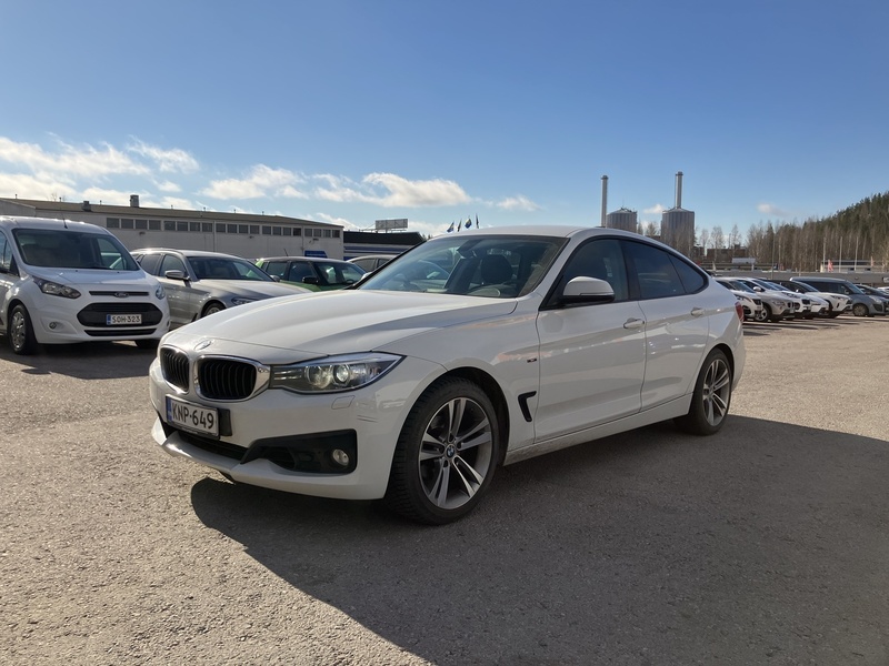 BMW 320 vaihtoauto