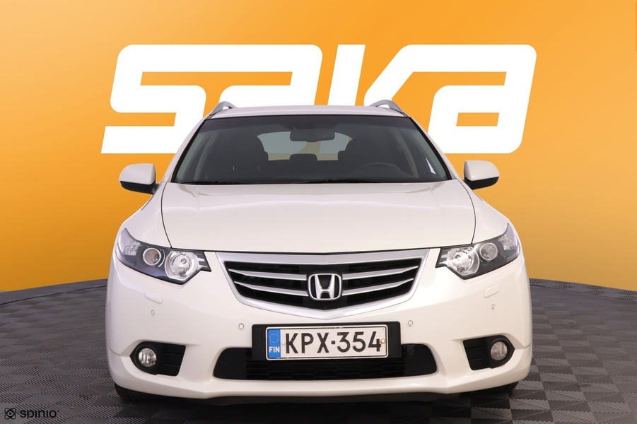 Honda Accord vaihtoauto