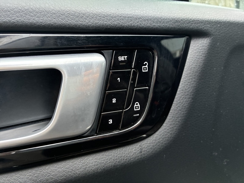 Porsche Cayenne vaihtoauto