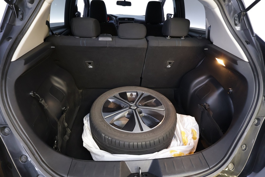 Nissan Leaf vaihtoauto