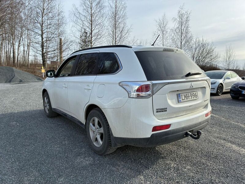 Mitsubishi Outlander vaihtoauto