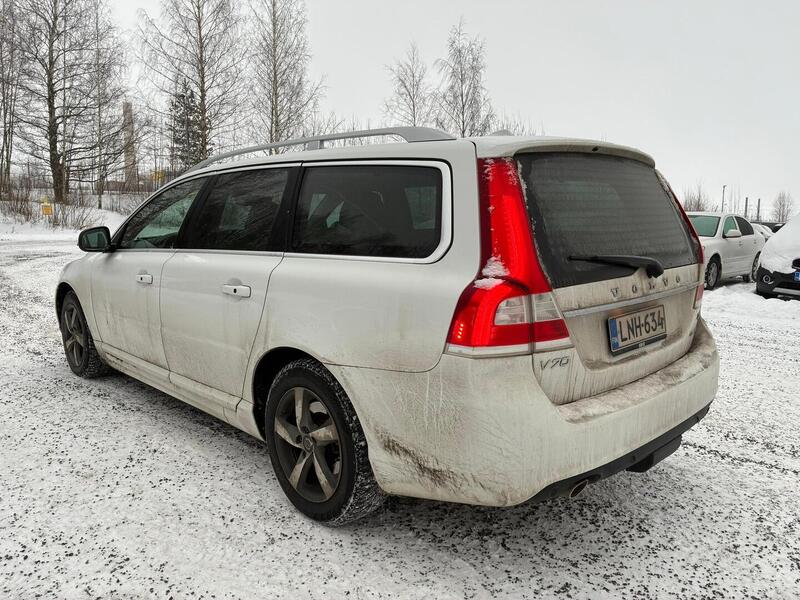 Volvo V70 vaihtoauto