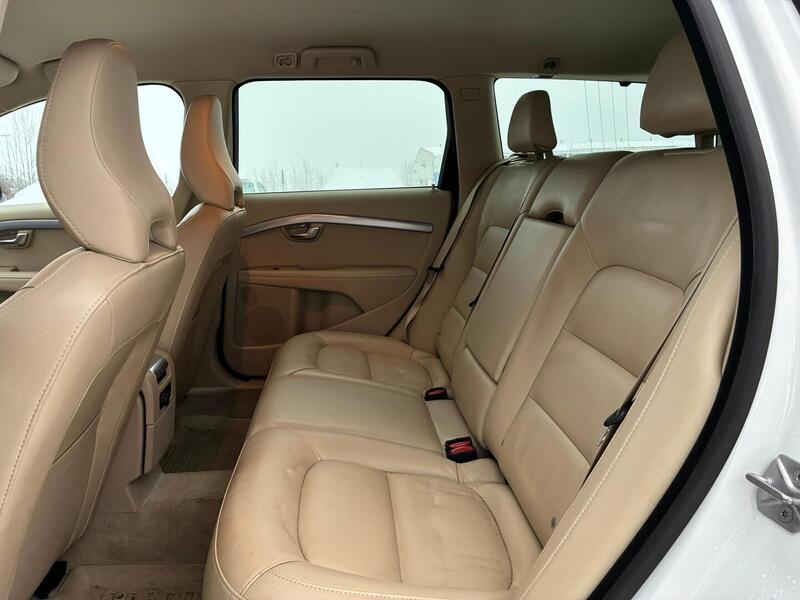 Volvo V70 vaihtoauto