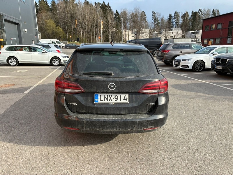 Opel Astra vaihtoauto