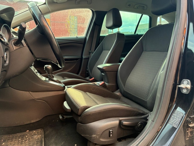 Opel Astra vaihtoauto