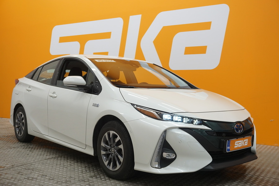 Toyota Prius PHEV vaihtoauto