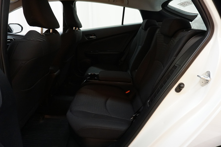 Toyota Prius PHEV vaihtoauto