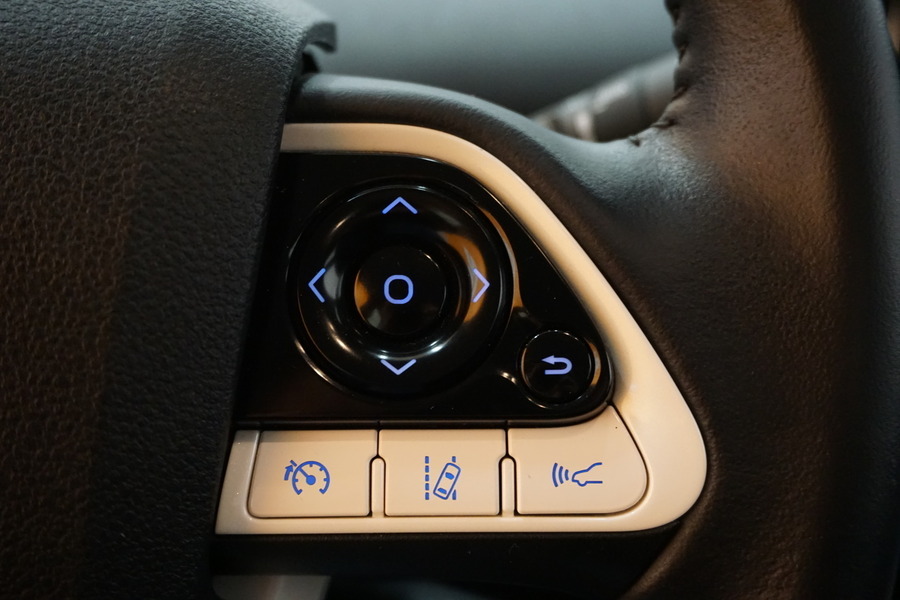 Toyota Prius PHEV vaihtoauto