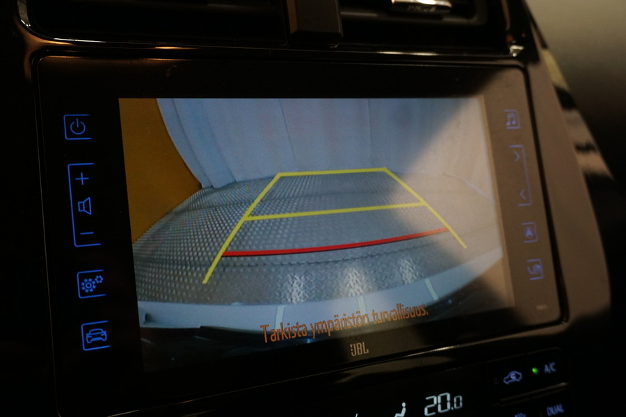 Toyota Prius PHEV vaihtoauto