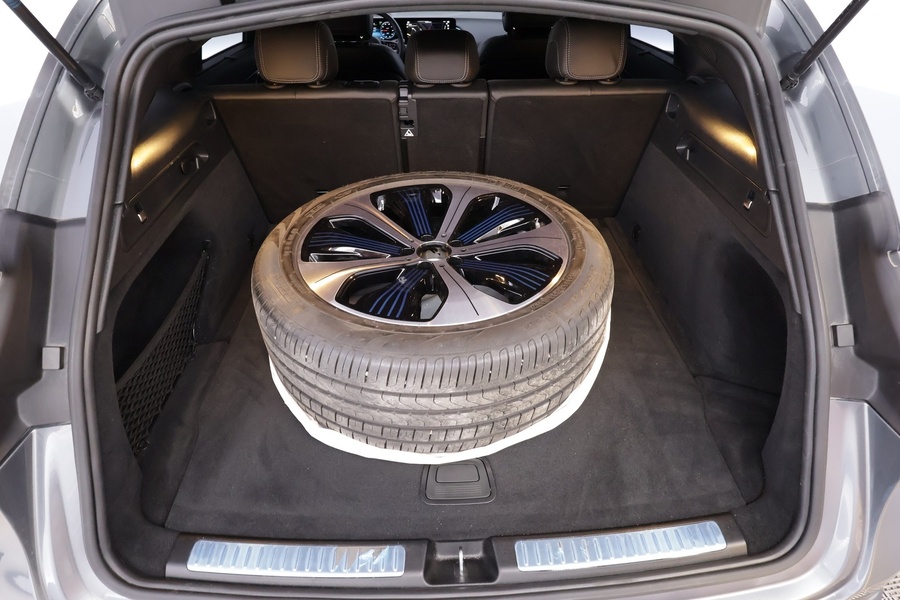 Mercedes-Benz EQC vaihtoauto