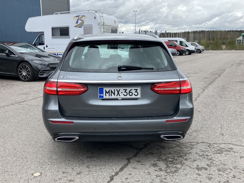 Mercedes-Benz E vaihtoauto