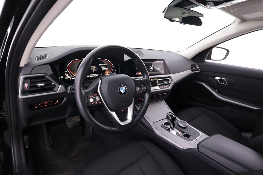BMW 320 vaihtoauto