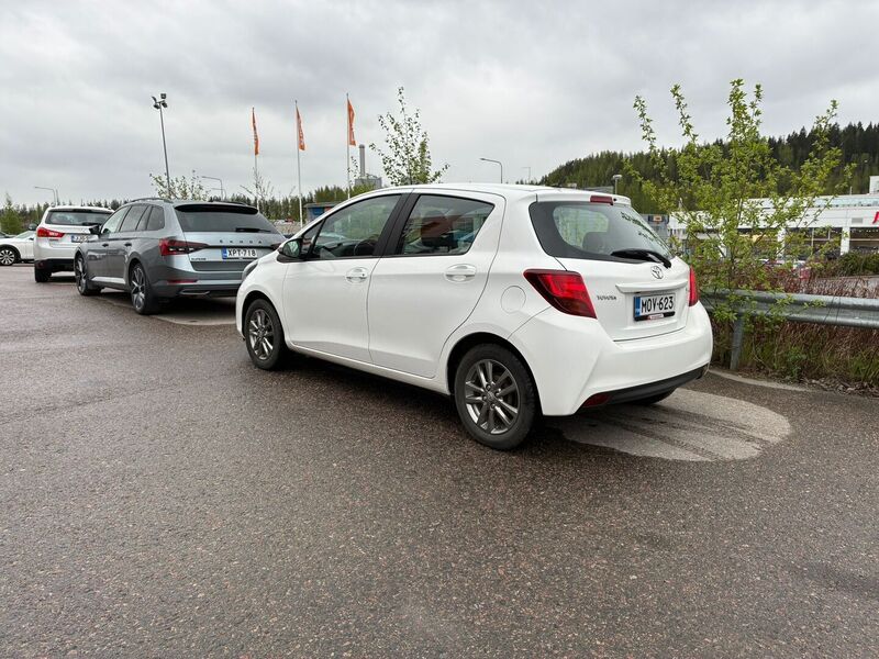 Toyota Yaris vaihtoauto