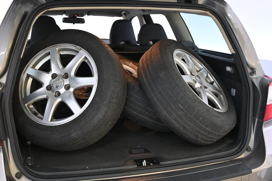 Volvo V70 vaihtoauto