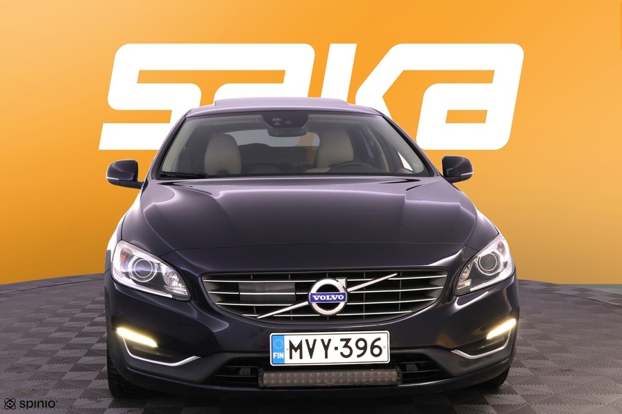 Volvo V60 vaihtoauto