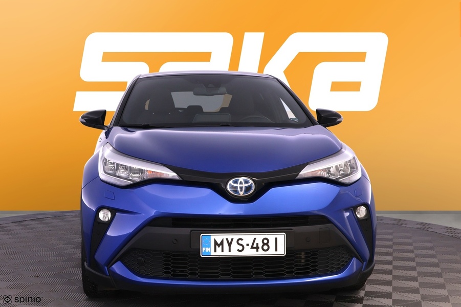Toyota C-HR vaihtoauto